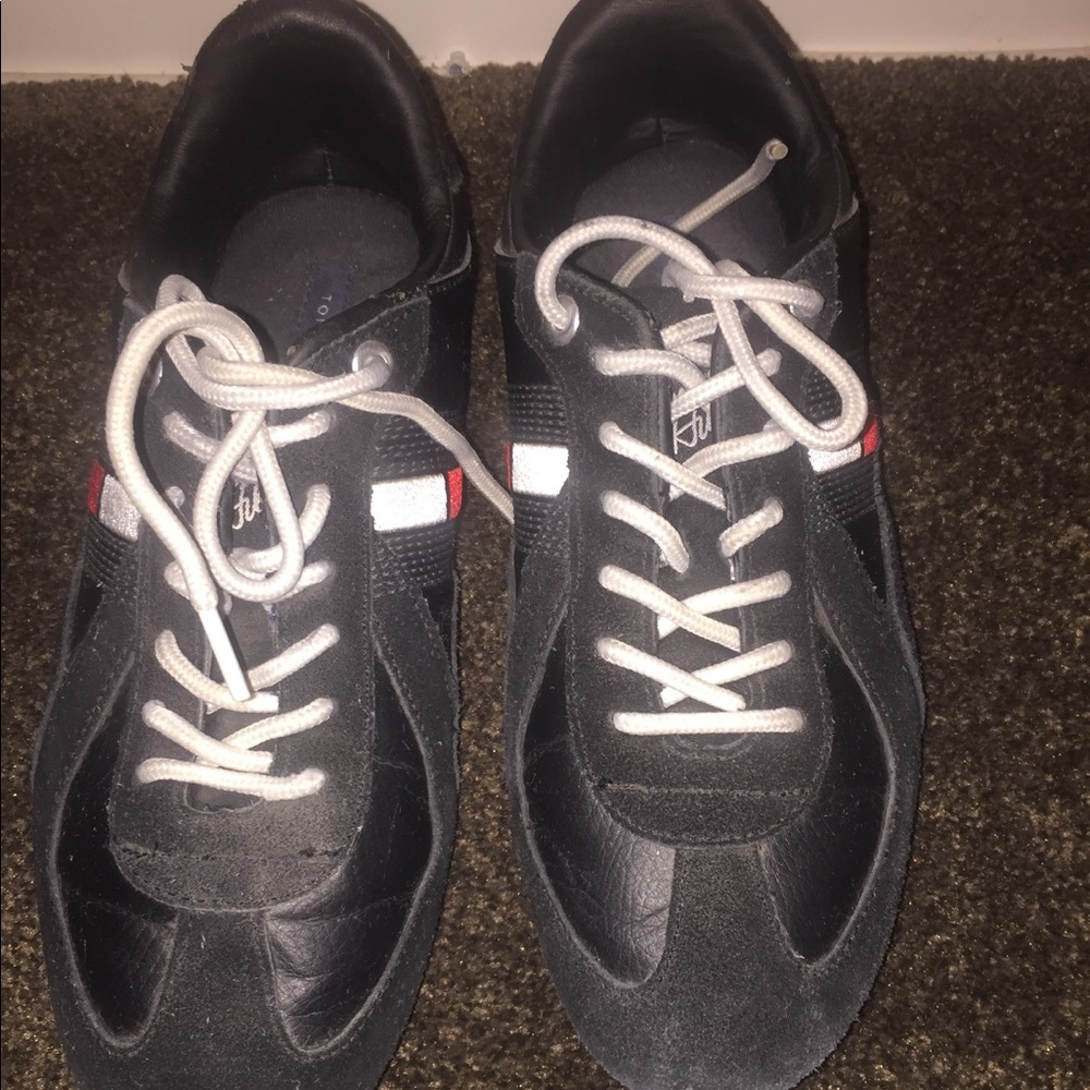 Tommy hil figures shoese